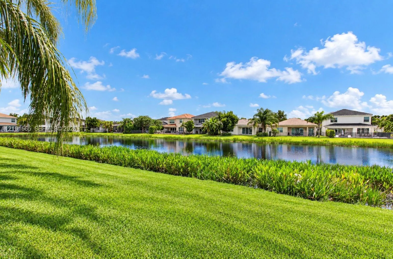 9644 Highland Pointe Pass