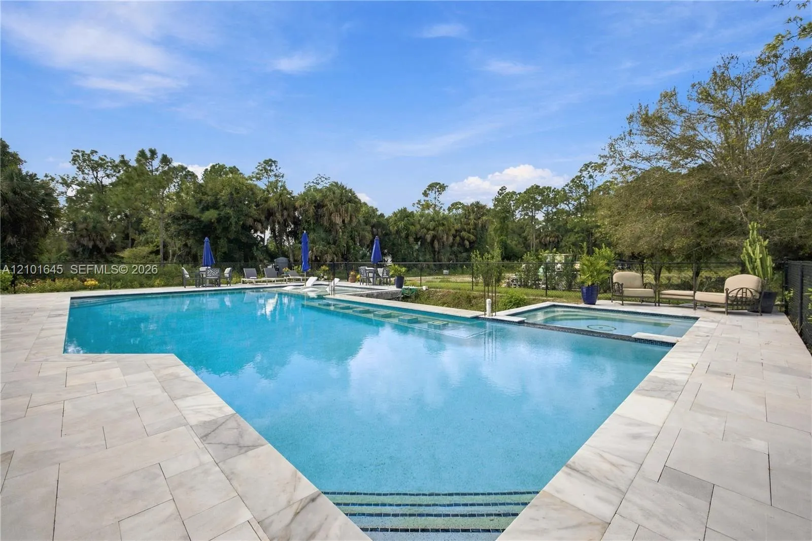 541 SW 17th Street SW