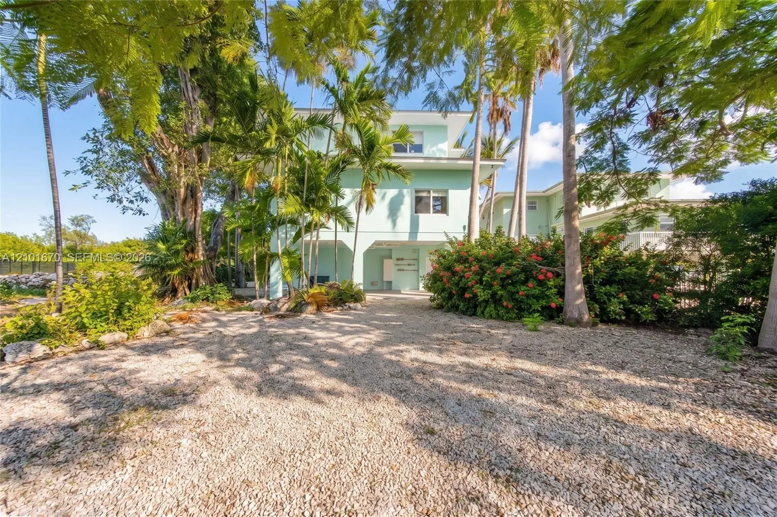 316 N Dr