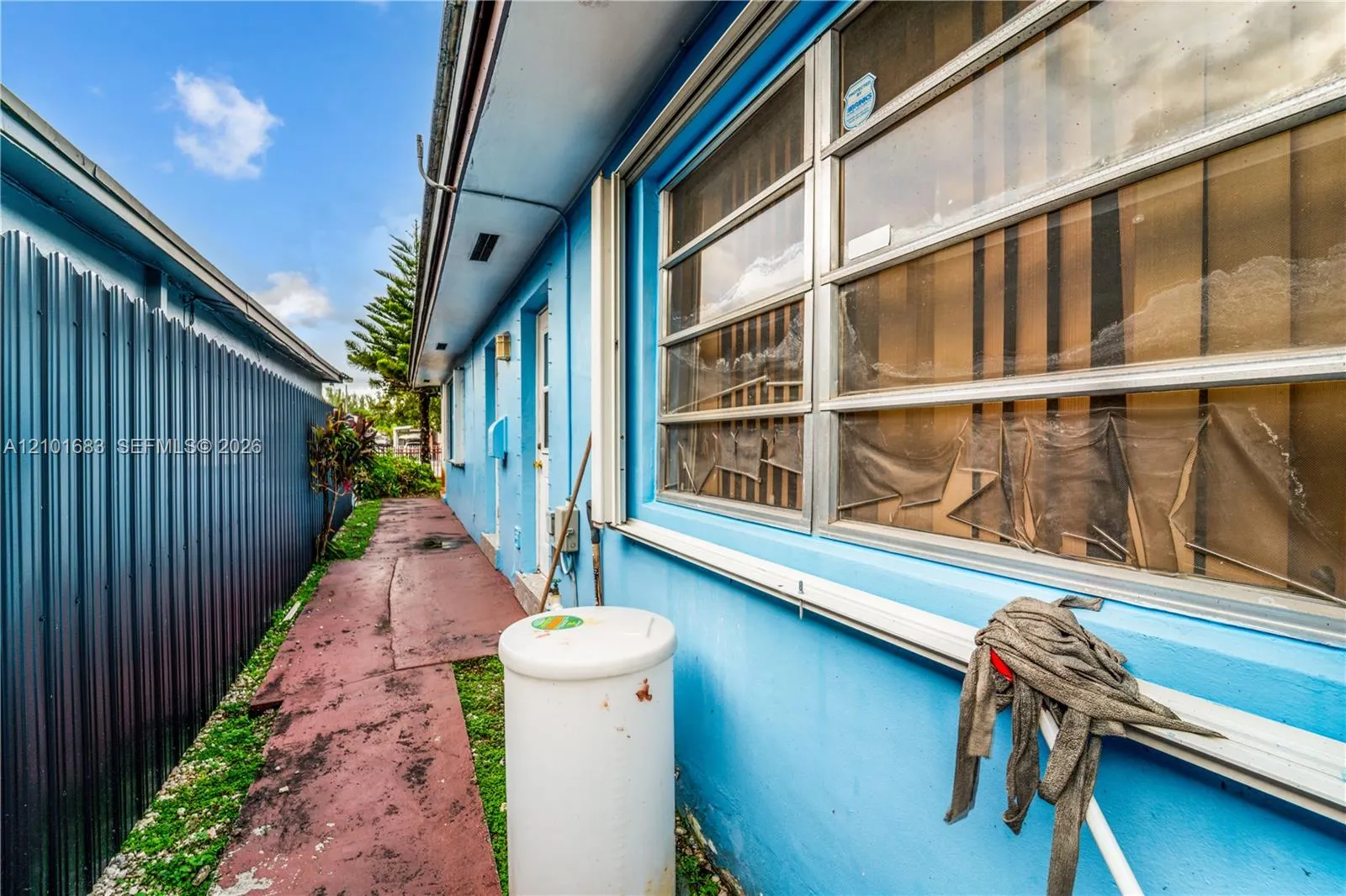 320 E 19th Street