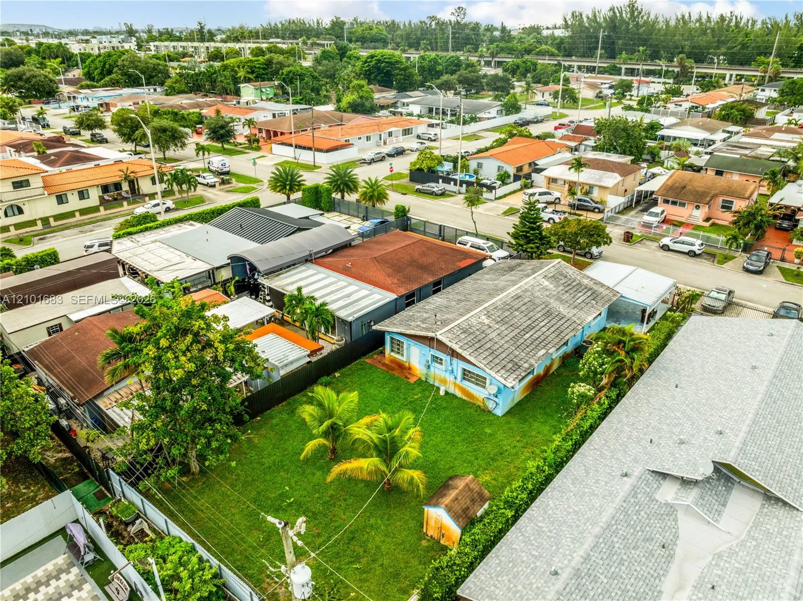 320 E 19th Street