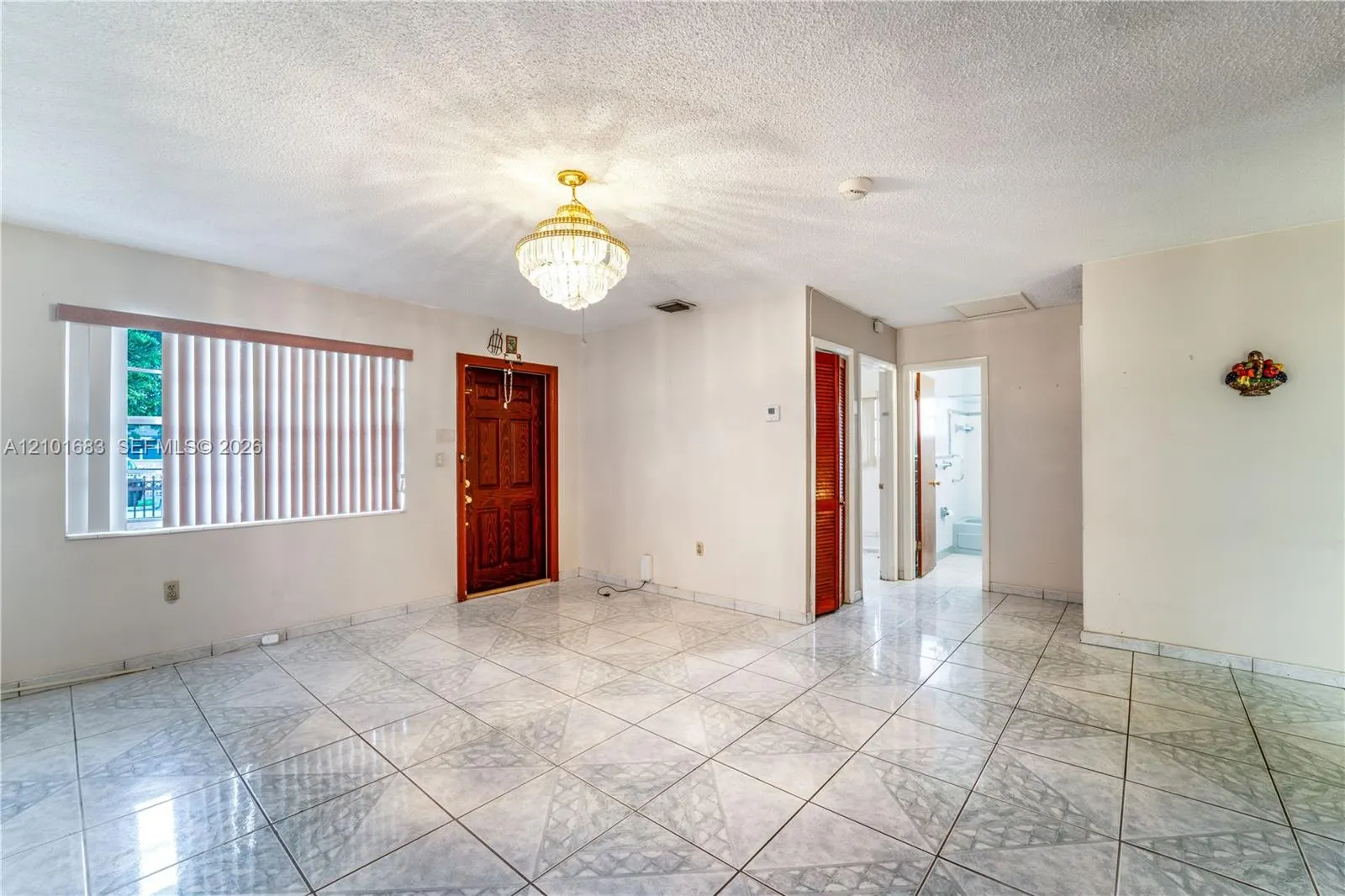 320 E 19th Street