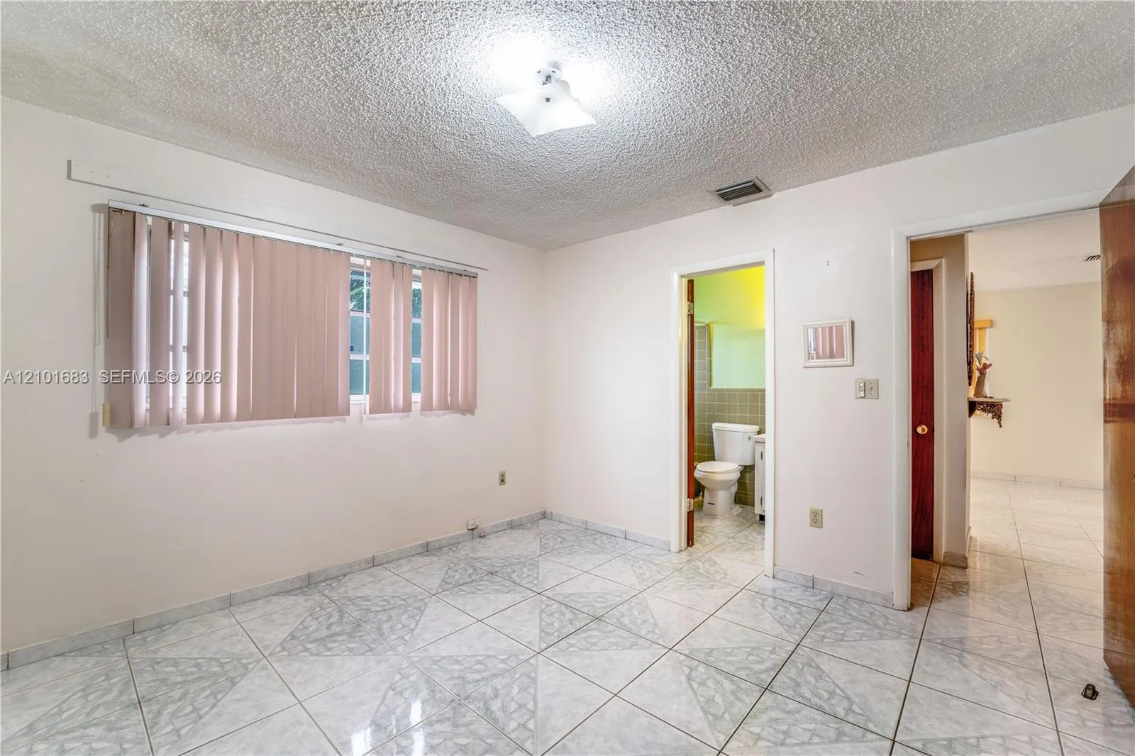 320 E 19th Street