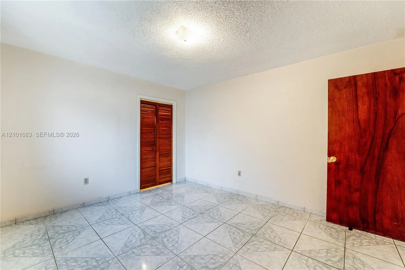 320 E 19th Street