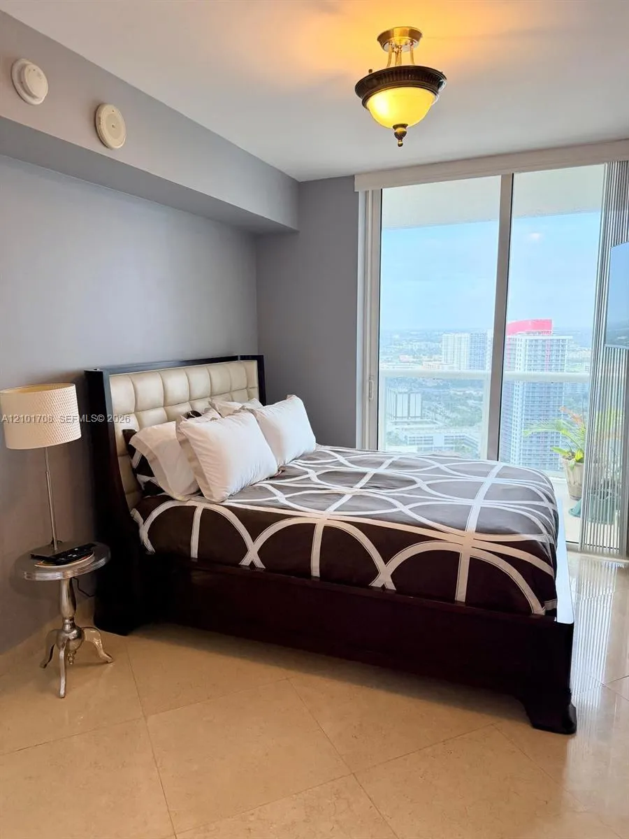 1850 S Ocean Drive #3608