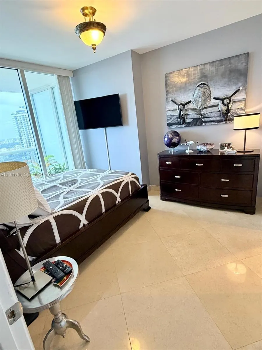 1850 S Ocean Drive #3608