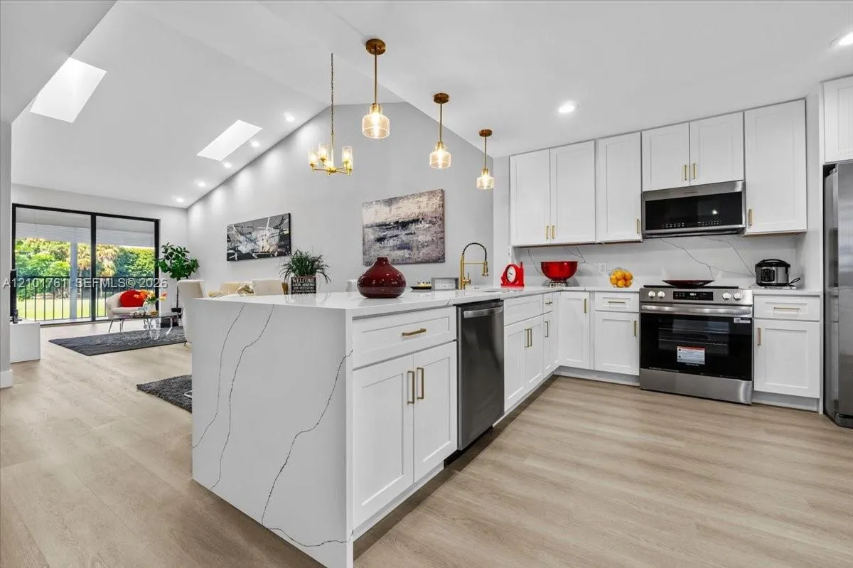 7818 La Mirada Drive