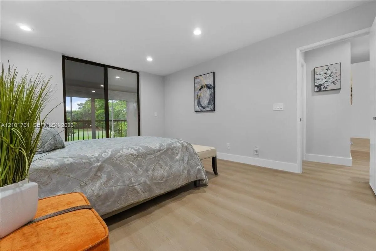 7818 La Mirada Drive