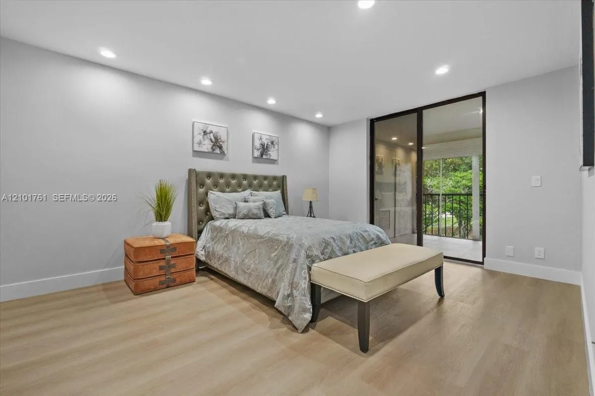 7818 La Mirada Drive