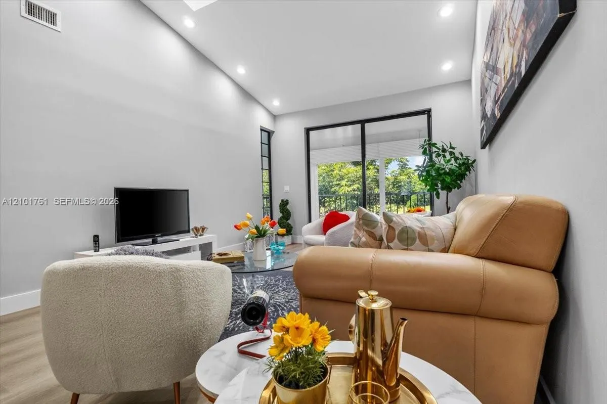 7818 La Mirada Drive