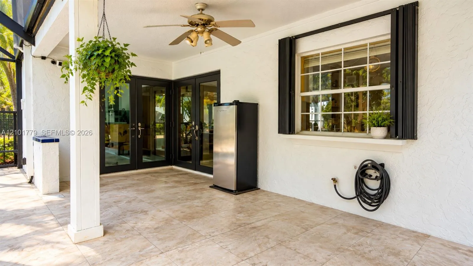 1671 E Sandpiper Circle