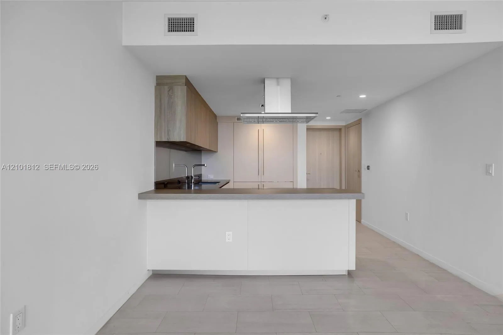 1000 Brickell Plaza #3904