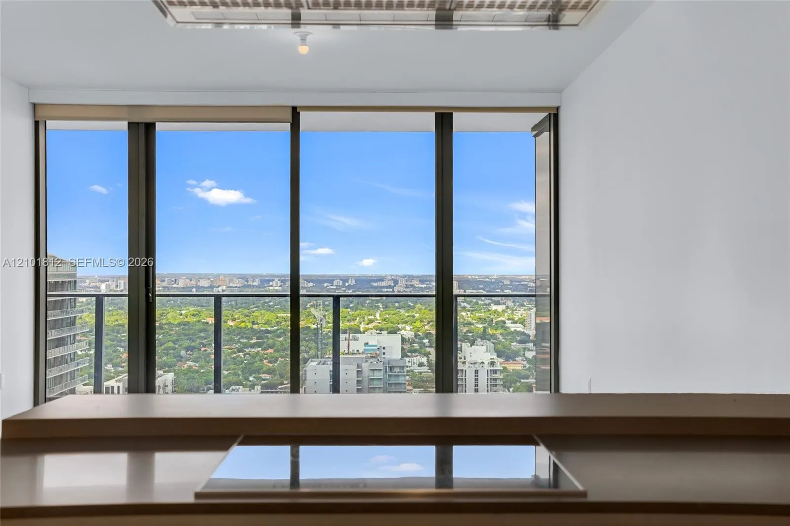 1000 Brickell Plaza #3904