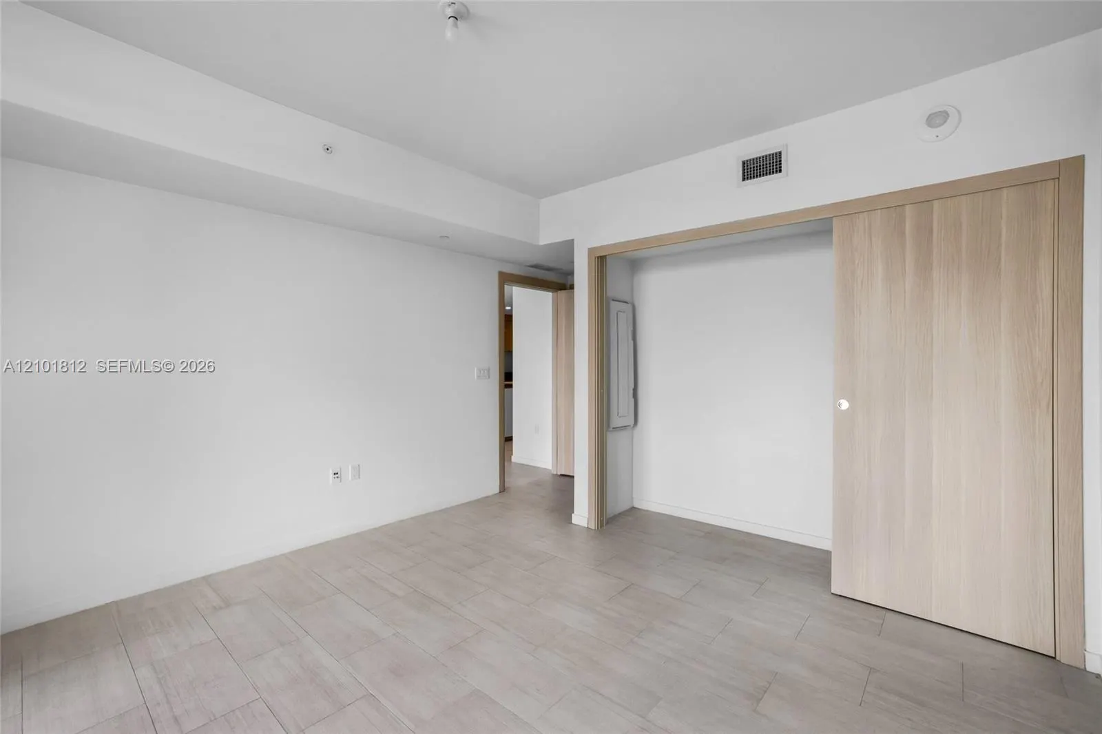 1000 Brickell Plaza #3904