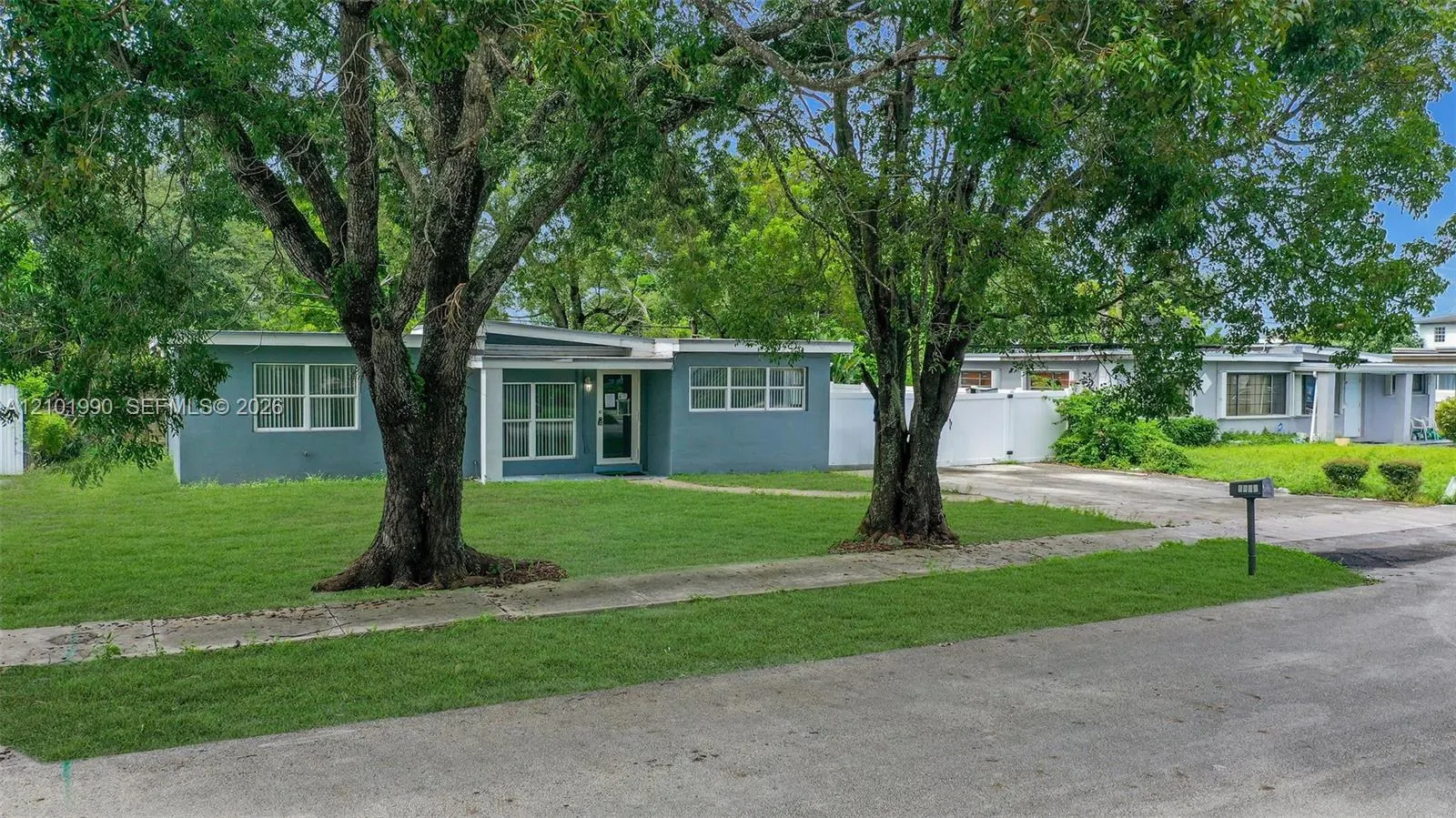 3330 SW 59