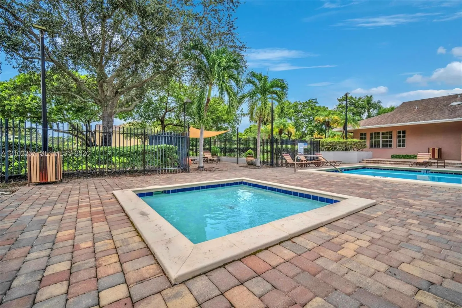 840 Cypress Park Way #M3