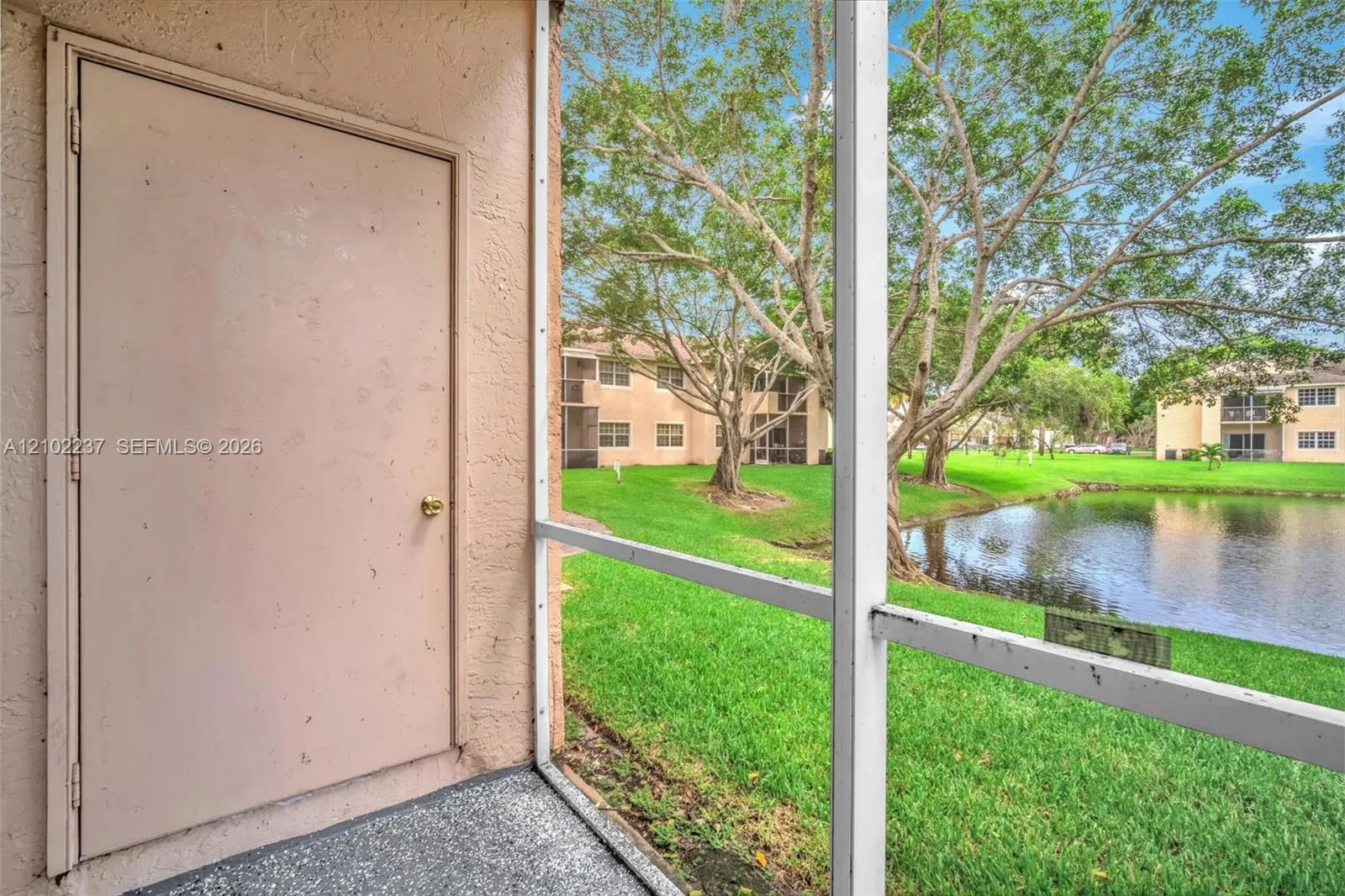 840 Cypress Park Way #M3