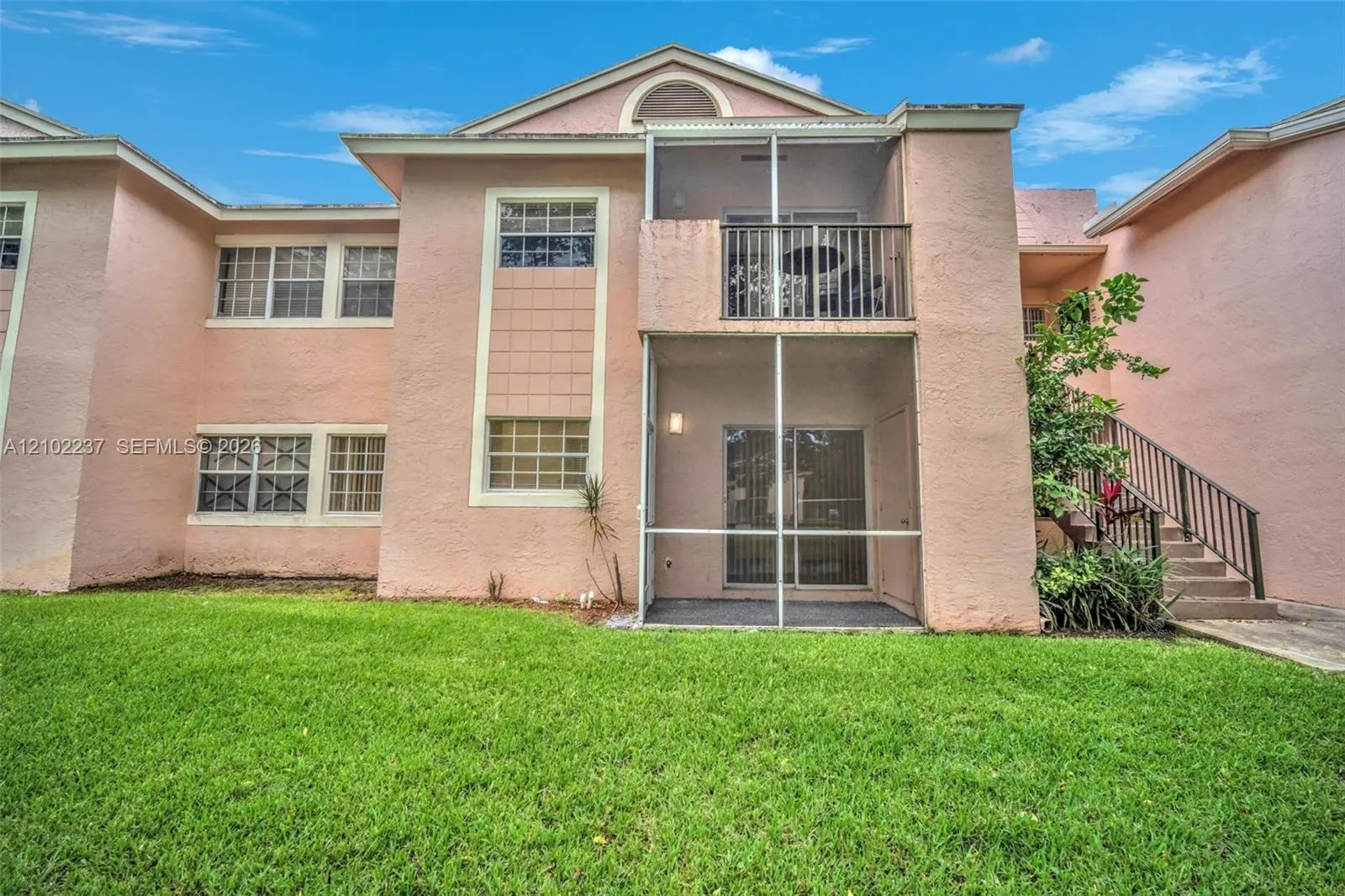 840 Cypress Park Way #M3