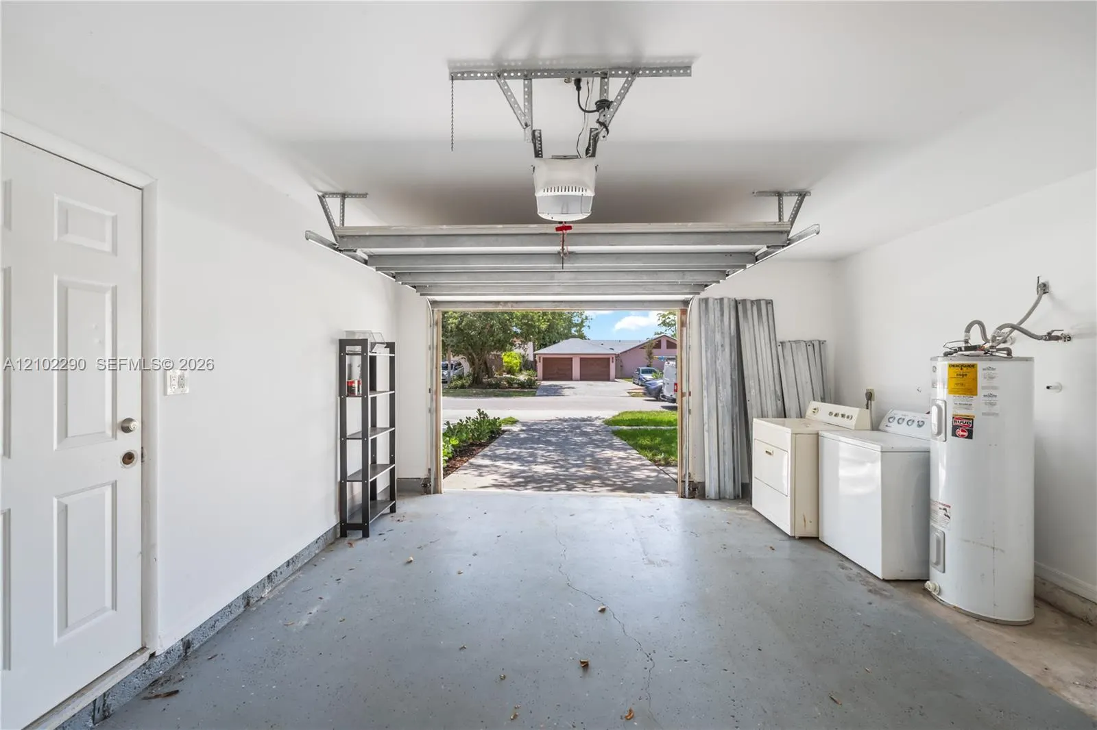 1200 Hyacinth Place #0