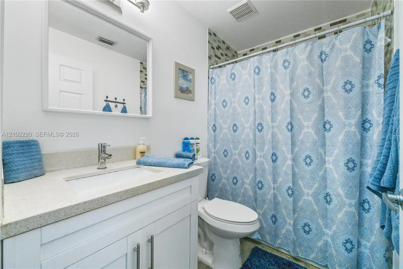 1200 Hyacinth Place #0