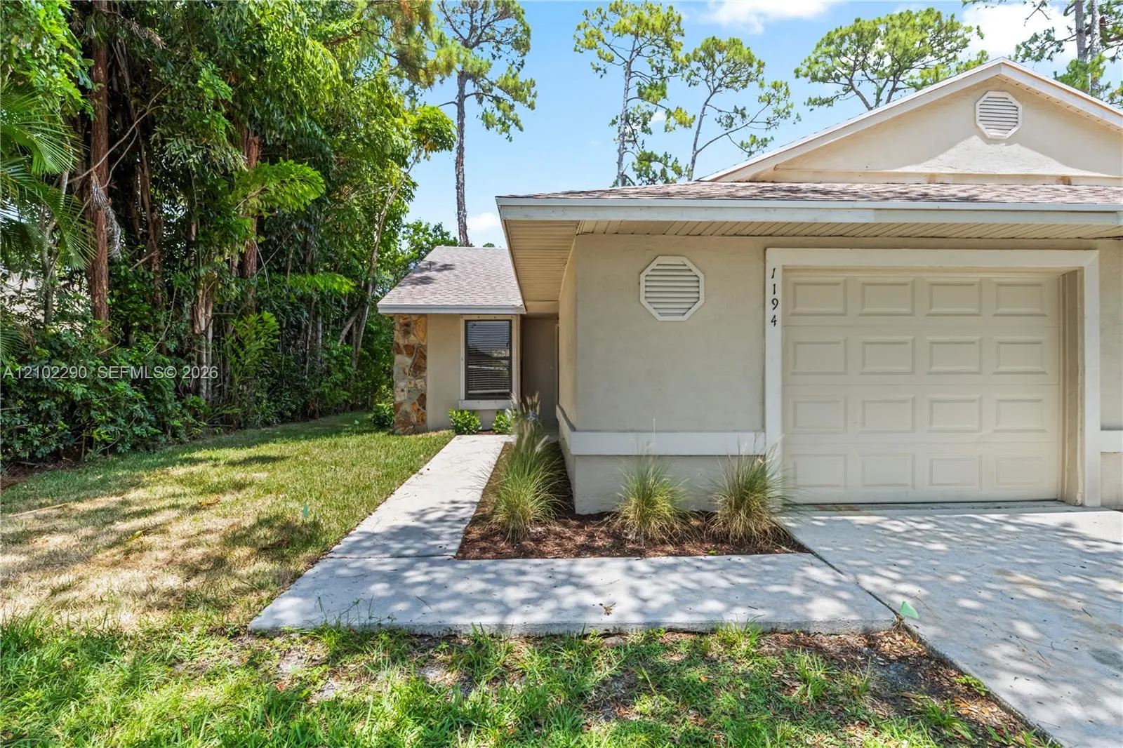 1200 Hyacinth Place #0