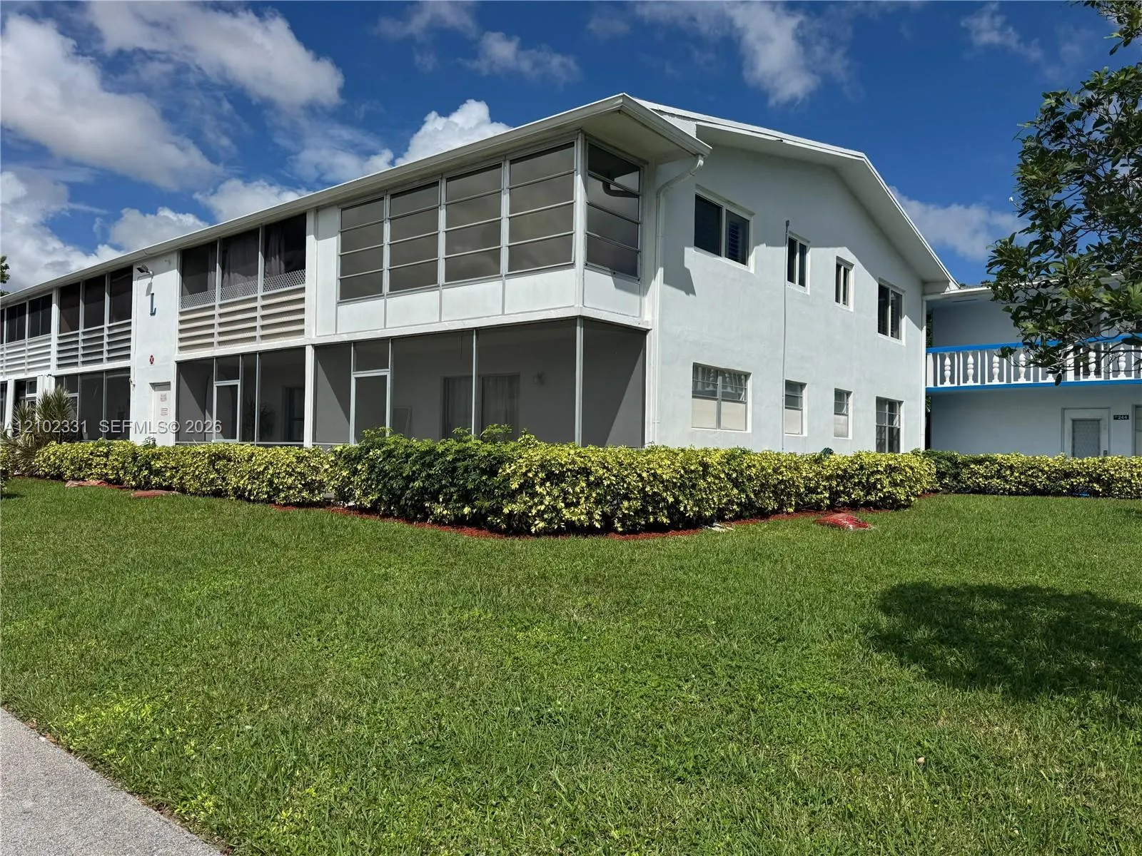 245 Markham L #245