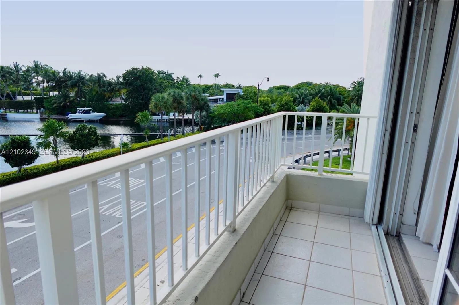 2600 Collins Avenue #308