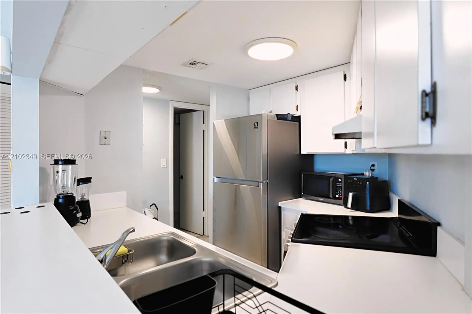 2600 Collins Avenue #308