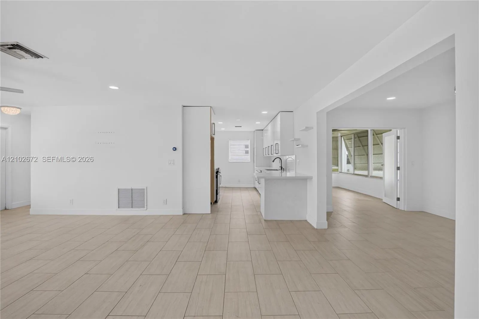 719 SW 18th Street