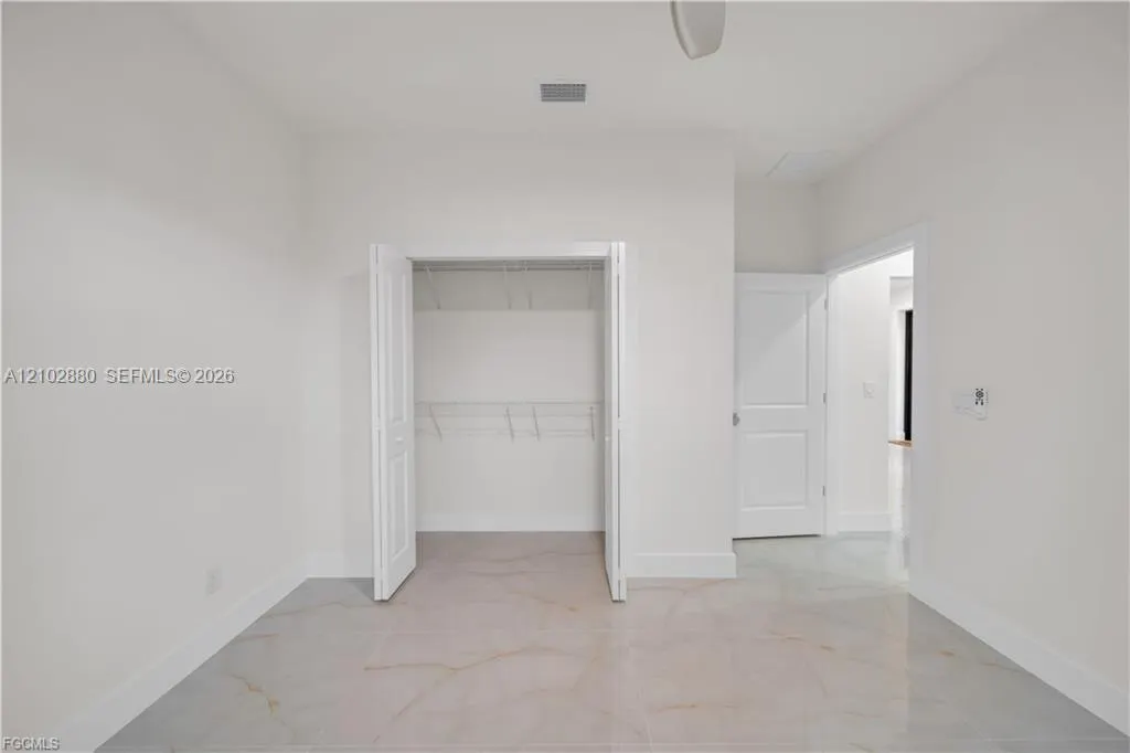 1909 NE 19th Place