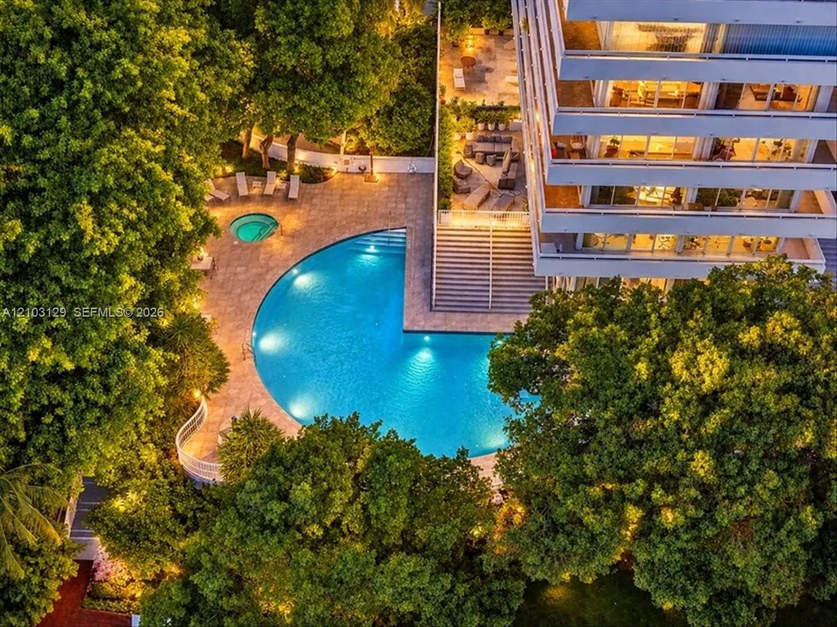 1627 Brickell Avenue #2005