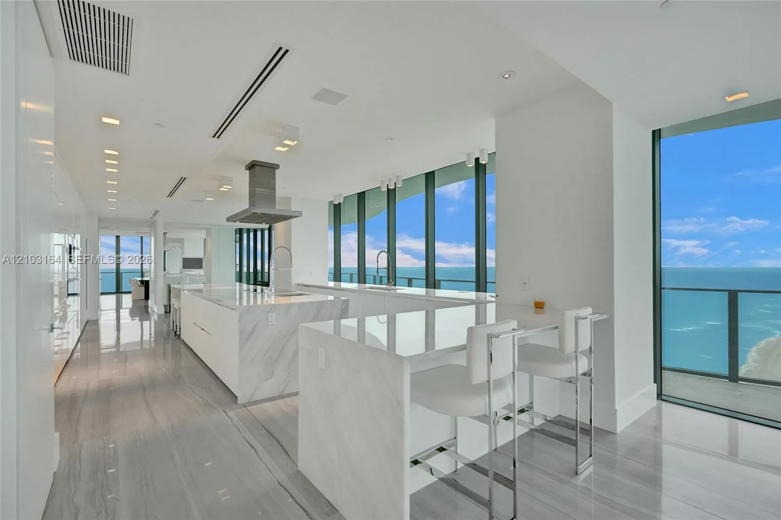 19575 Collins Avenue #33
