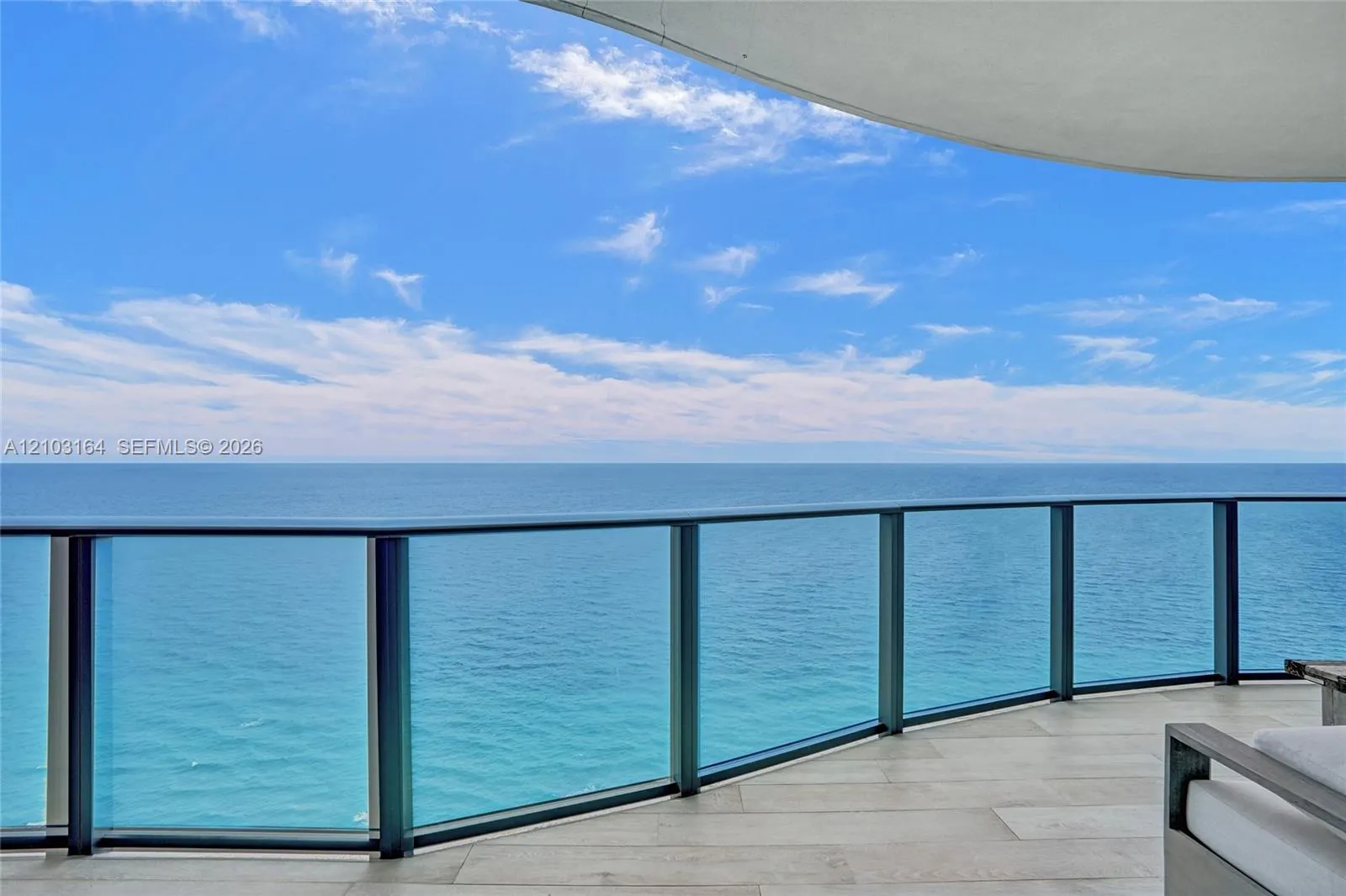 19575 Collins Avenue #33