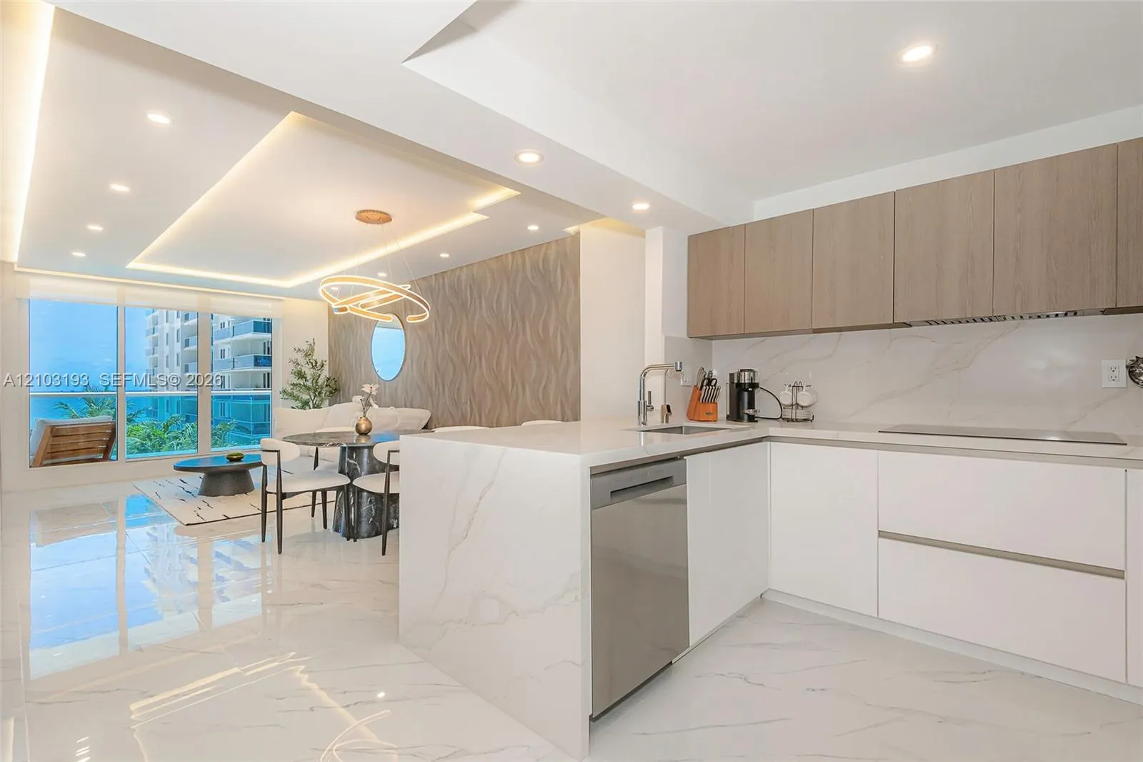 2301 Collins Avenue #825