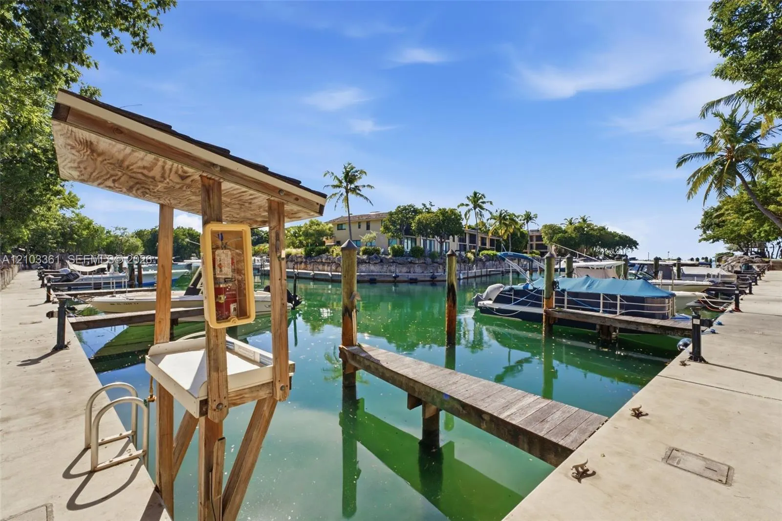 96000 Overseas Highway #W22