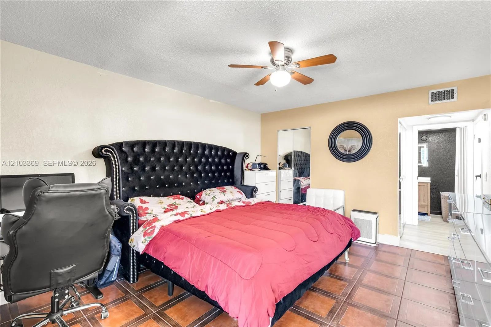 5850 NW 57th Avenue #3