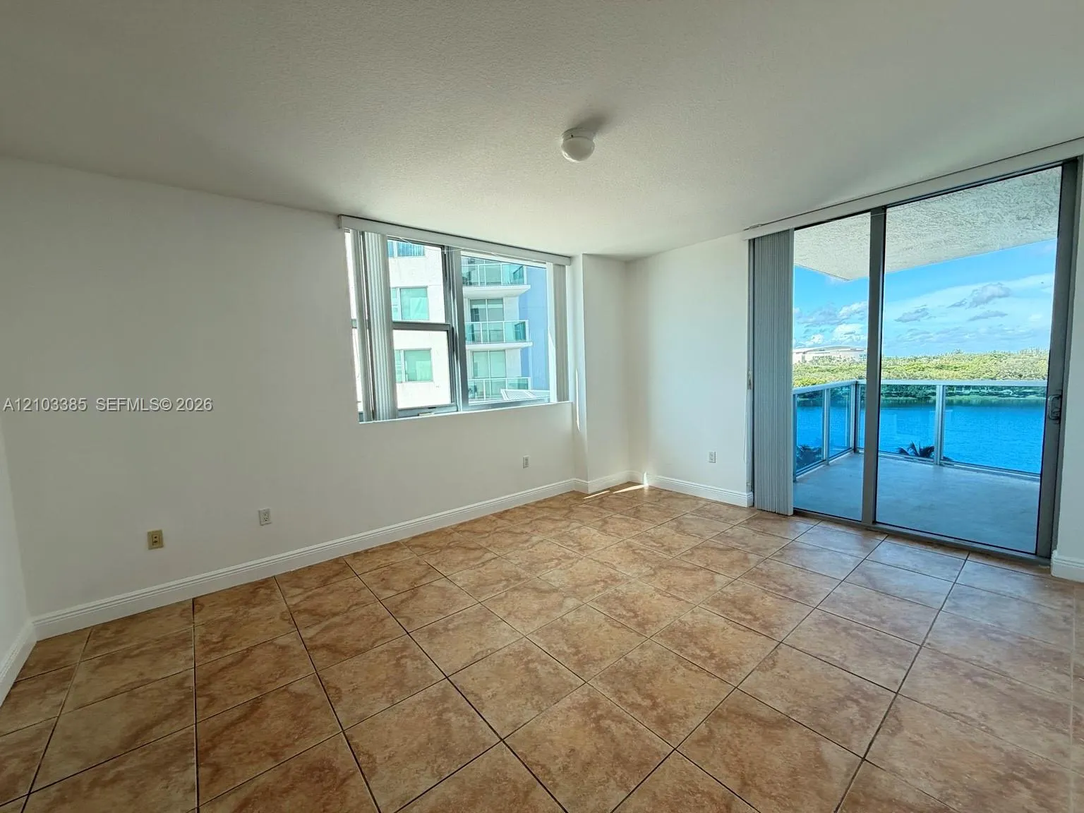 2641 N Flamingo Road #701N