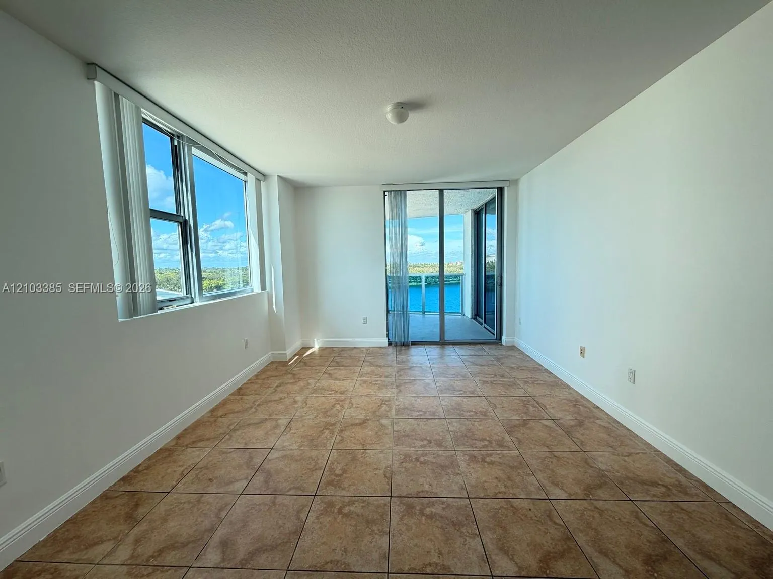 2641 N Flamingo Road #701N