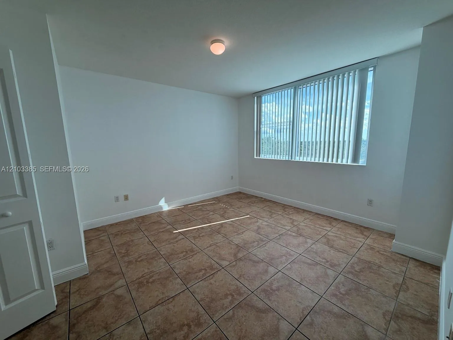 2641 N Flamingo Road #701N