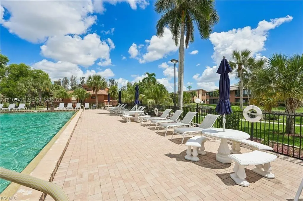 17420 Birchwood Lane #5