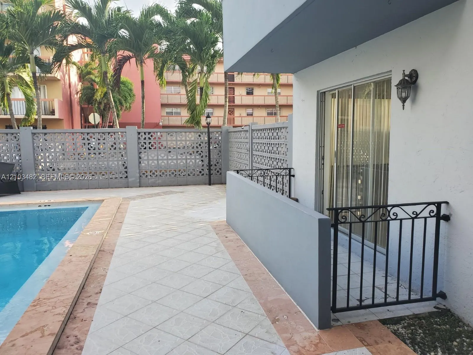 495 NW 72nd Avenue #103