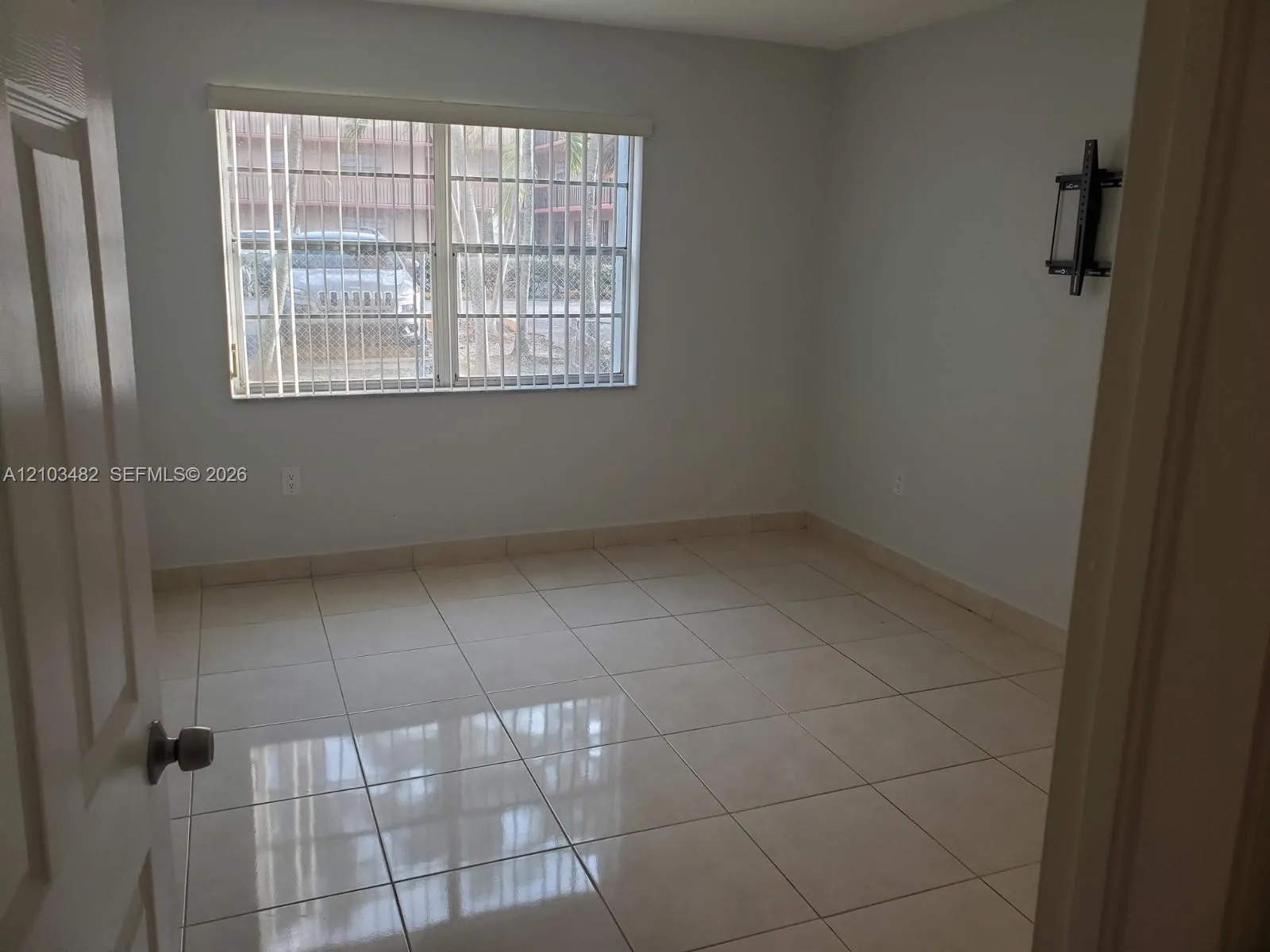 495 NW 72nd Avenue #103