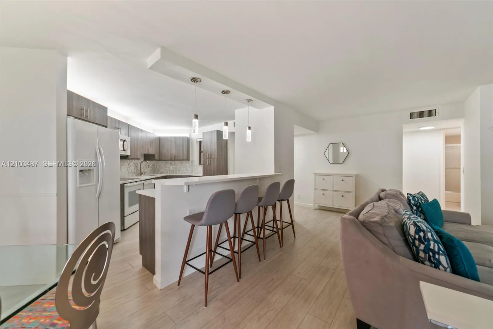 5850 Camino Del Sol #206