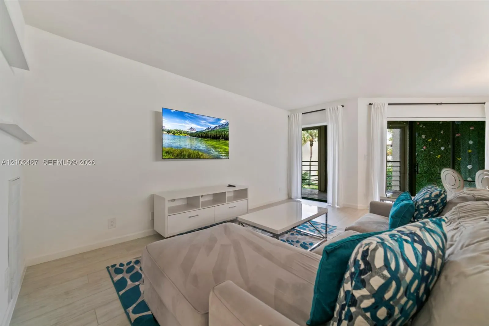 5850 Camino Del Sol #206