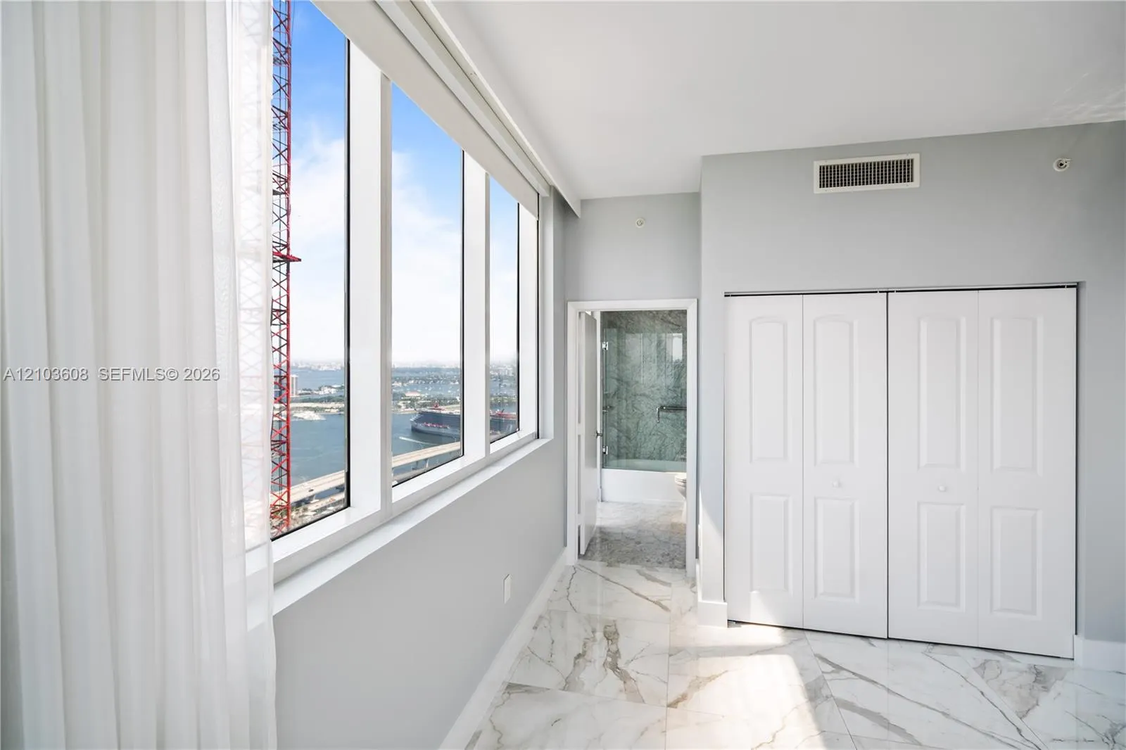 244 Biscayne Boulevard #4308