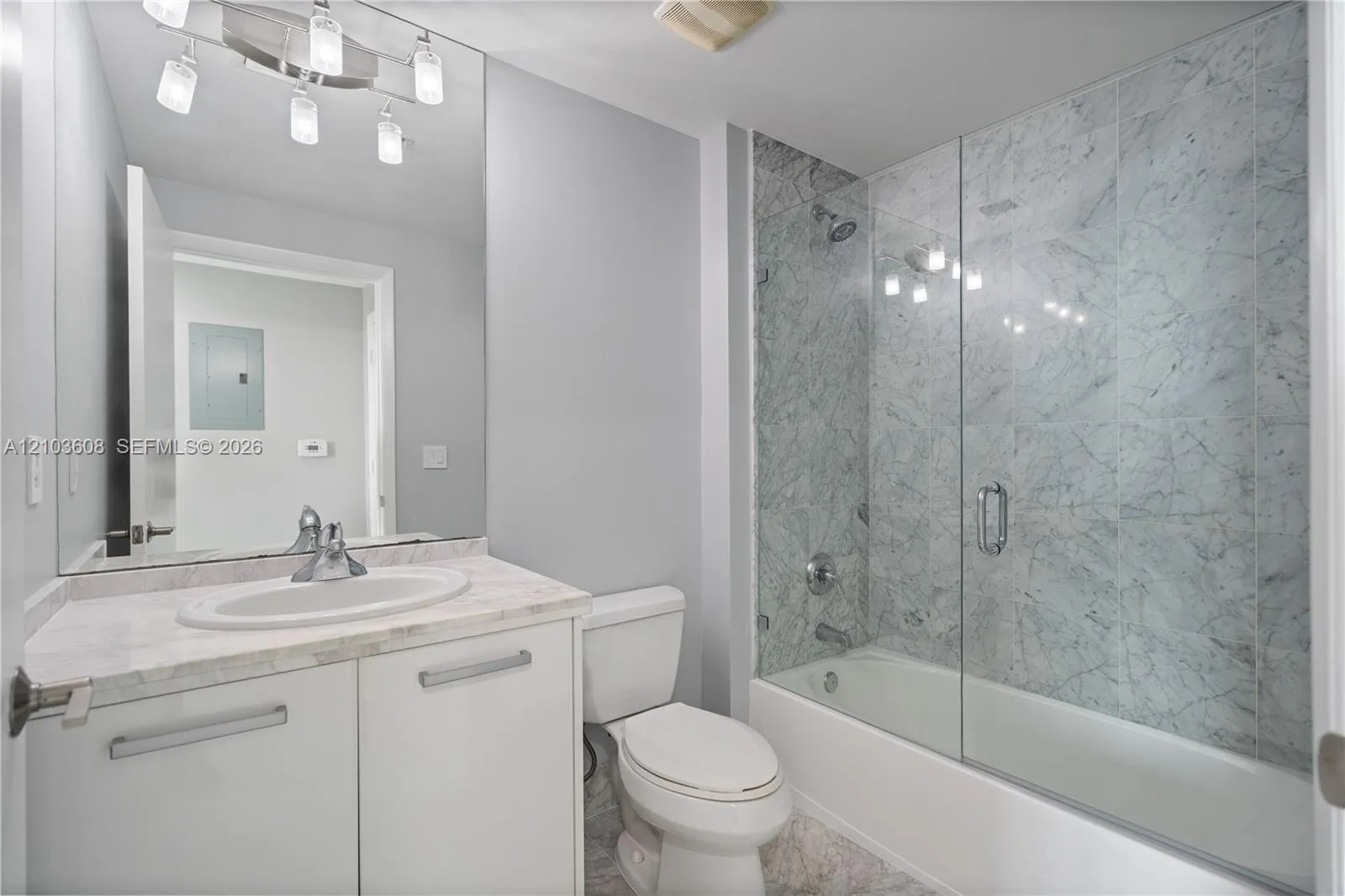 244 Biscayne Boulevard #4308