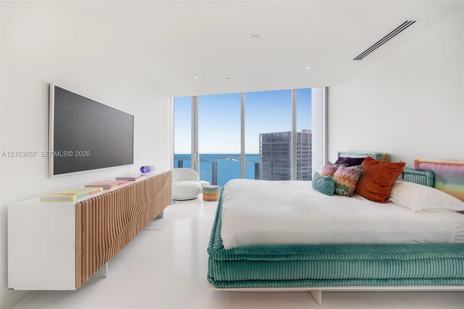 300 Biscayne Boulevard Way #5205W