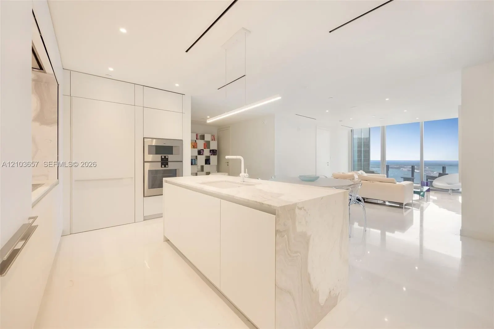 300 Biscayne Boulevard Way #5205W