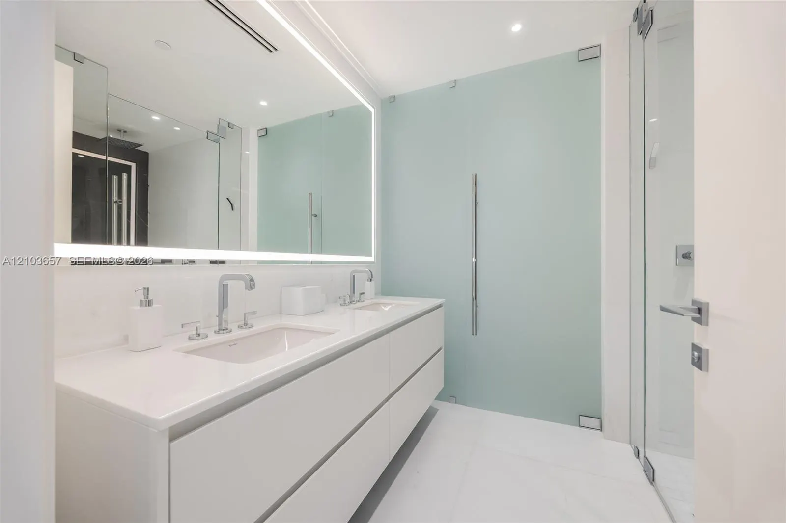 300 Biscayne Boulevard Way #5205W