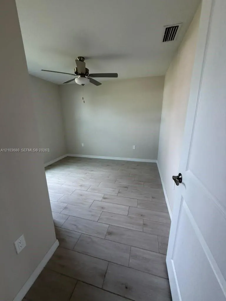 4034 NE 9th Place